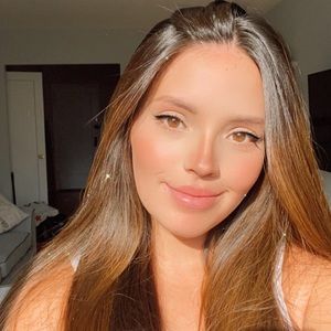 Meet your Posher, Gabriela